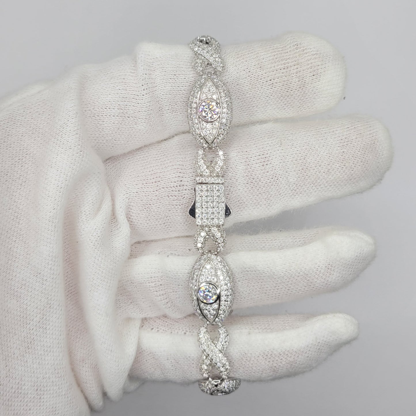 18 Karat Iced Eye Diamant Moissanite Armband