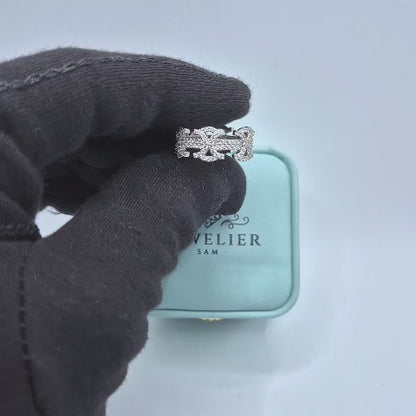 18 Karat Gold Ice Basic Diamant Moissanite Ring